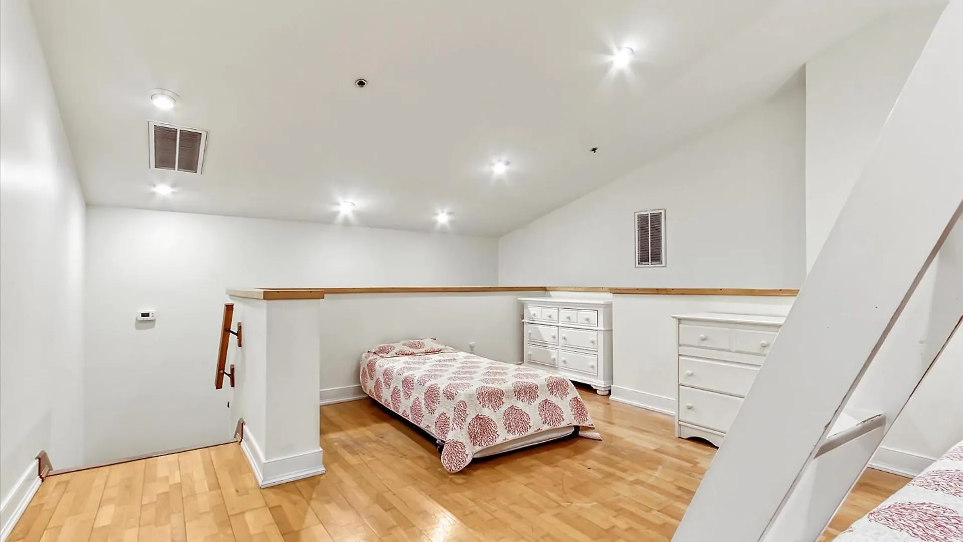 דירה אושן סיטי Oceanfront Villa 3